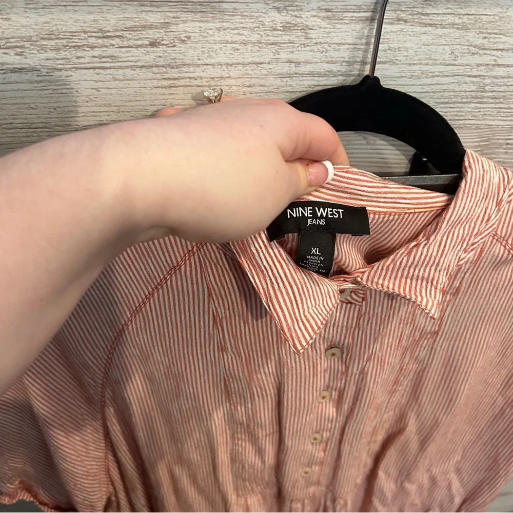 Nine West Babydoll Button Front Pinstripe Flowy Blouse XL - Picture 3 of 4